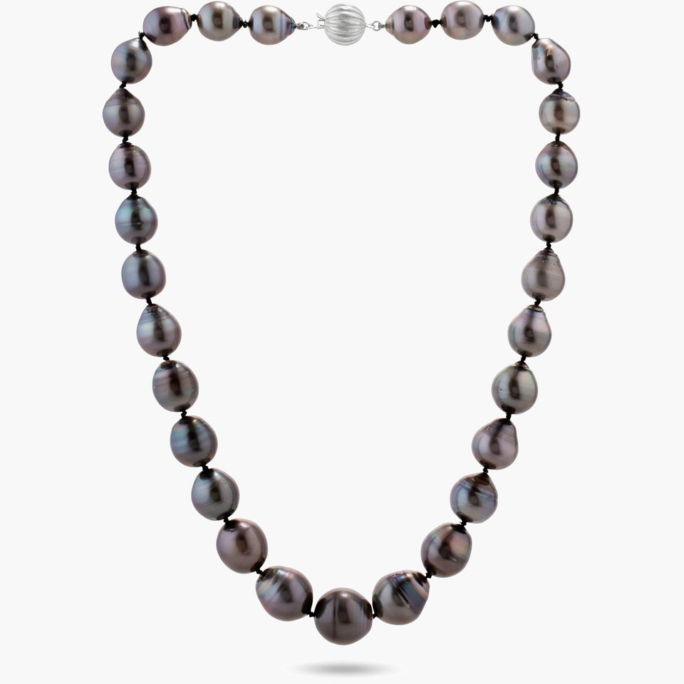 Black Tahitian Pearl necklace