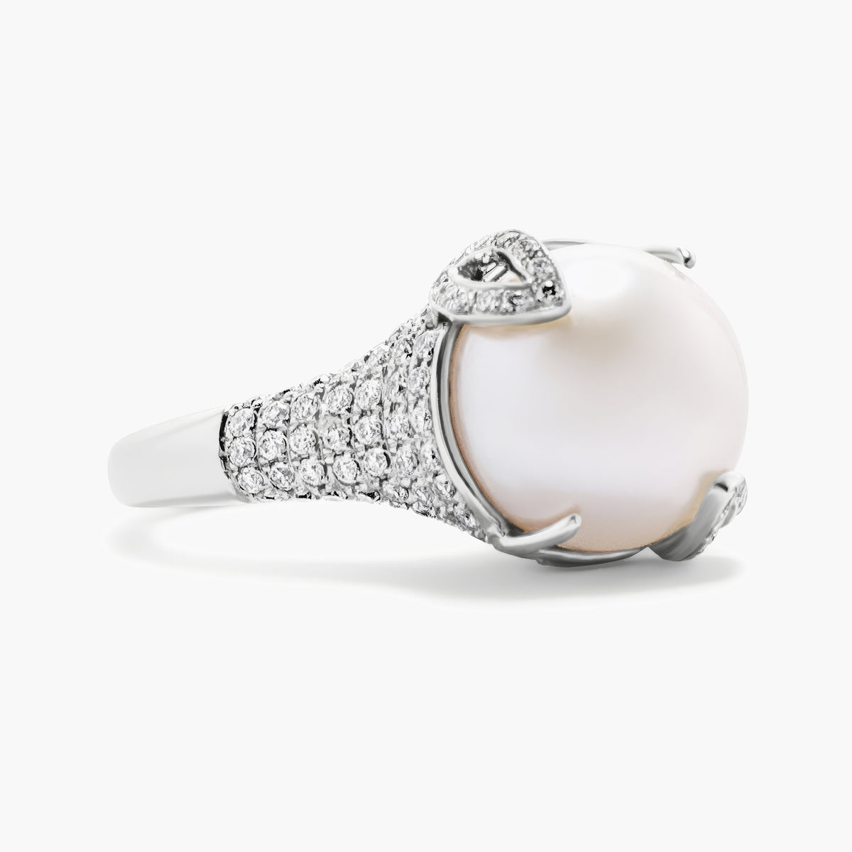 FW Pearl and diamond ring