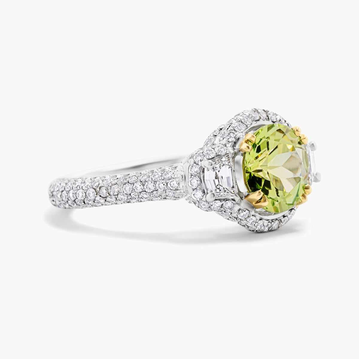 Diamond engagement ring